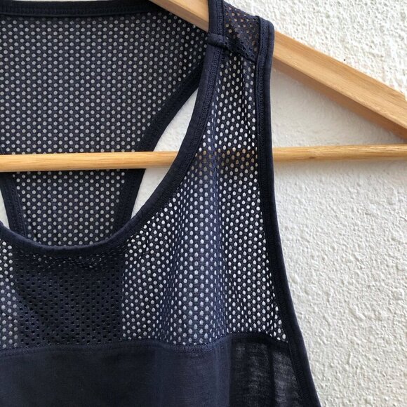 ATHLETA Sleeveless Mesh Tank Top Medium Size - Picture 4 of 9